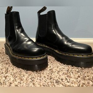 Doc Martin 2976 Quad Smooth Leather Platform Chelsea Boots